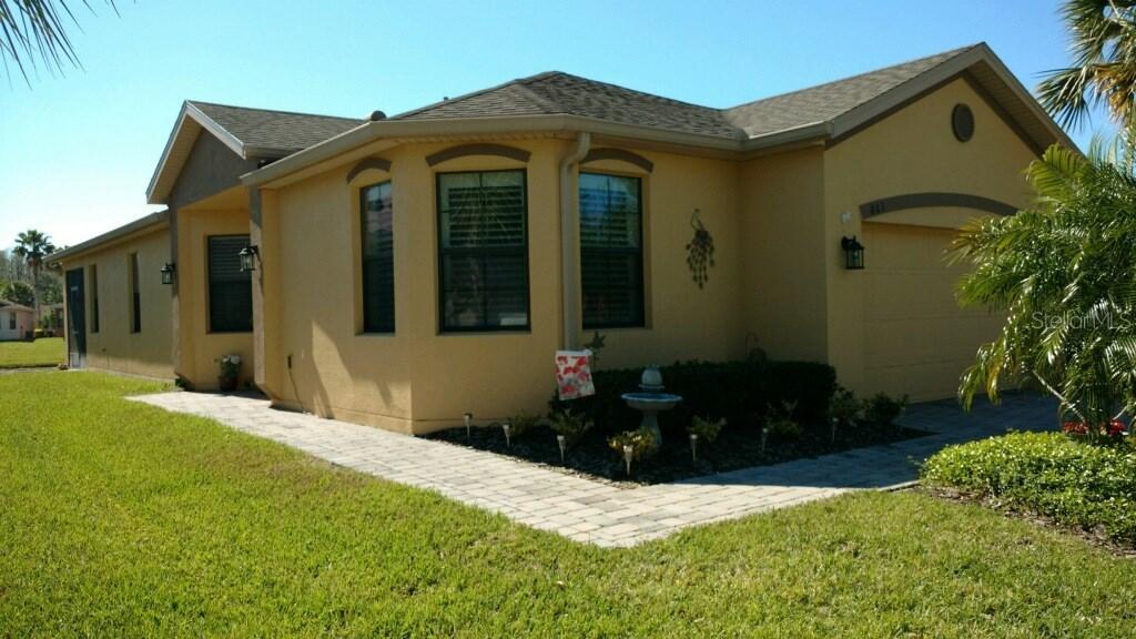 863 Grand Canal Dr., Kissimmee, FL 34759