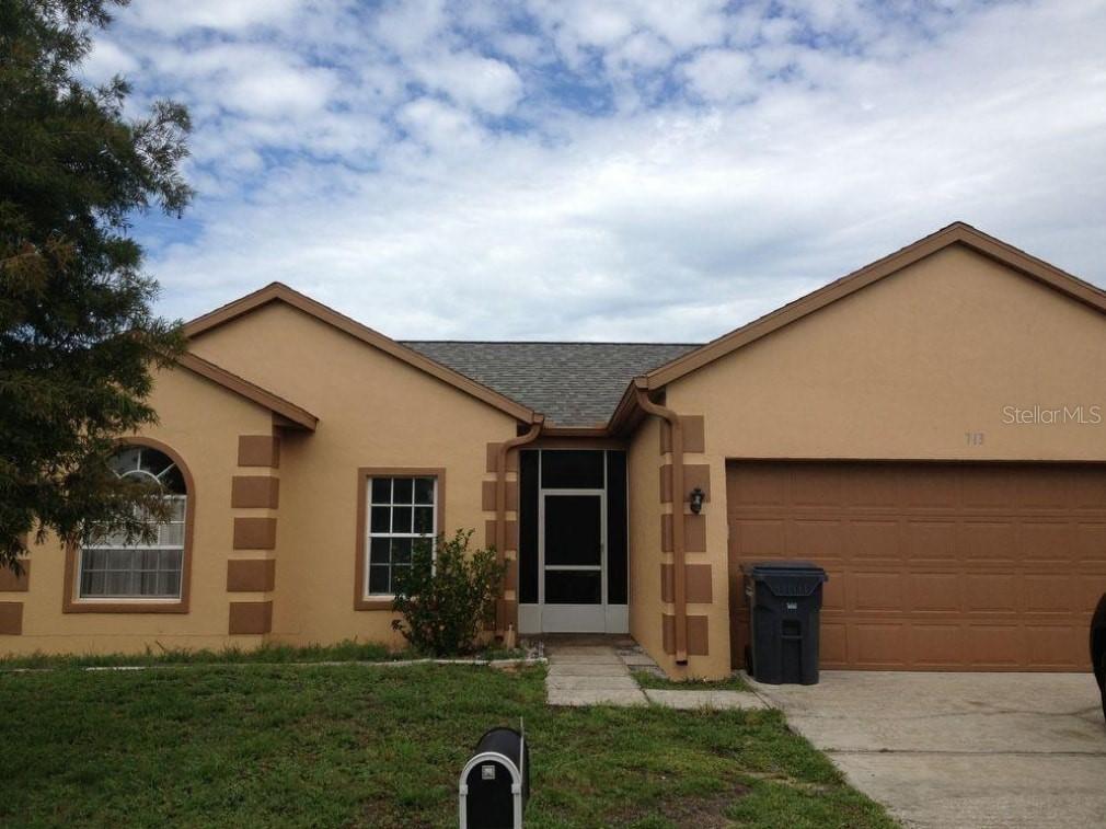 713 Berwick Dr., Davenport, FL 33897