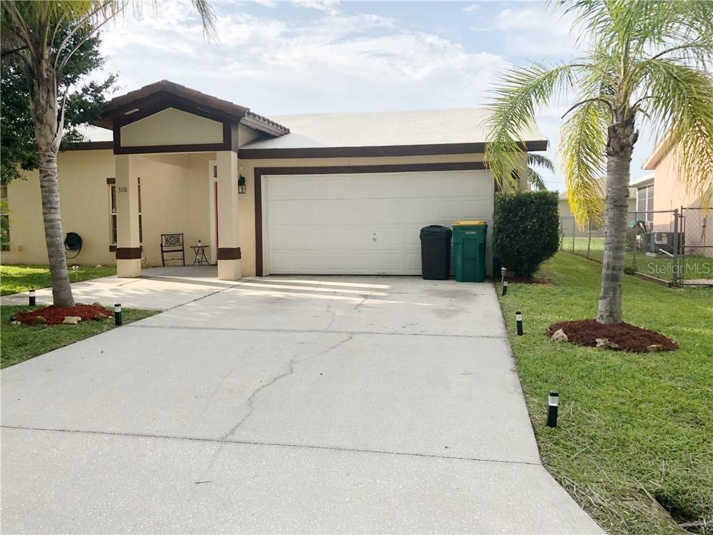 308 Aylesbury Ct., Kissimmee, FL 34758