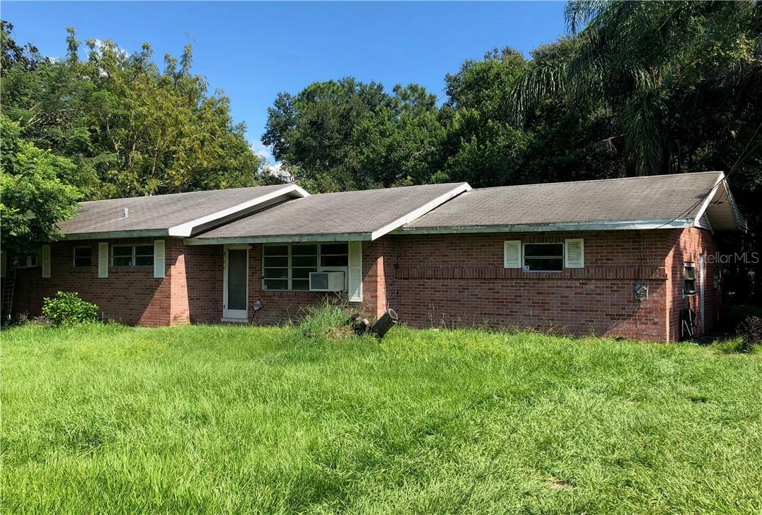 546 Tanglewood Dr., Auburndale, FL 33823