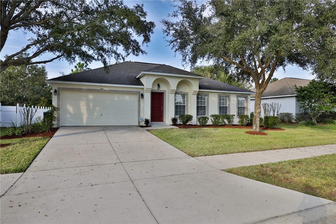 31732 Parkdale Dr., Leesburg, FL 34748