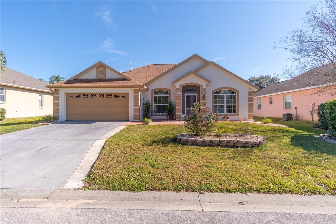 915 Montana Ave., Davenport, FL 33897