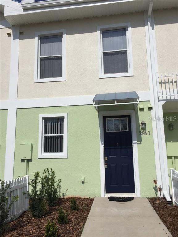 2041 Grand Oak Dr, Kissimmee, FL 34744