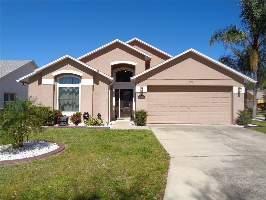 223 Lake Shore Pkwy., Davenport, FL 33896