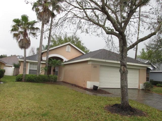 221 Wescliff Dr., Ocoee, FL 34761