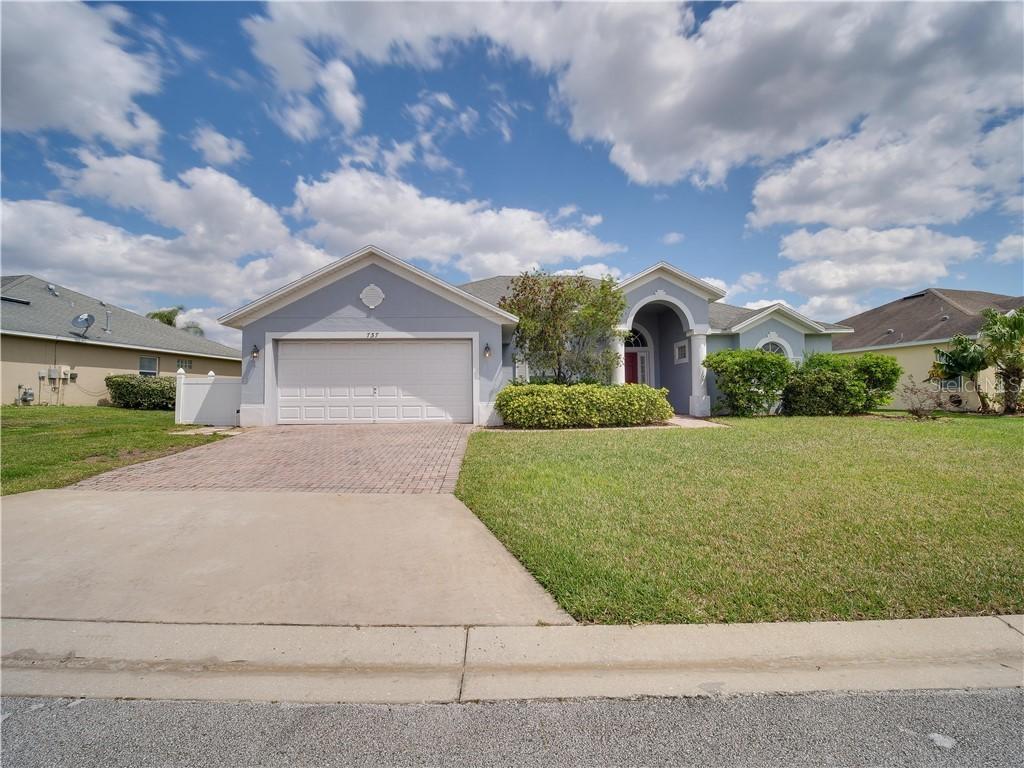737 Dolcetto Dr., Davenport, FL 33897