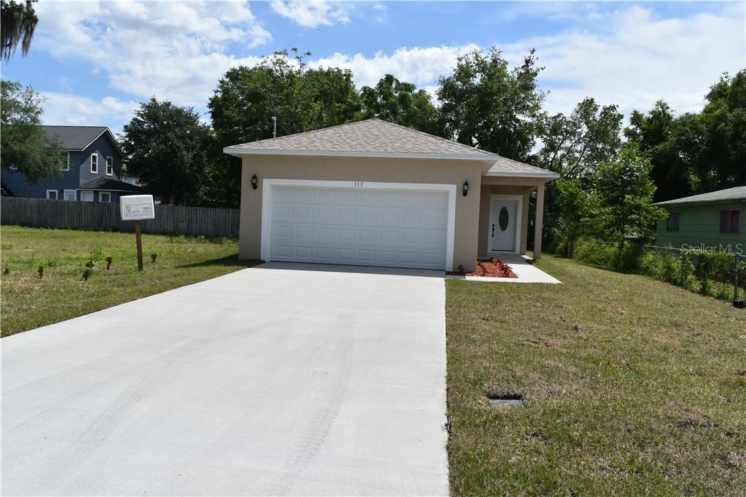 115 S Ingraham Ave., Tavares, FL 32778
