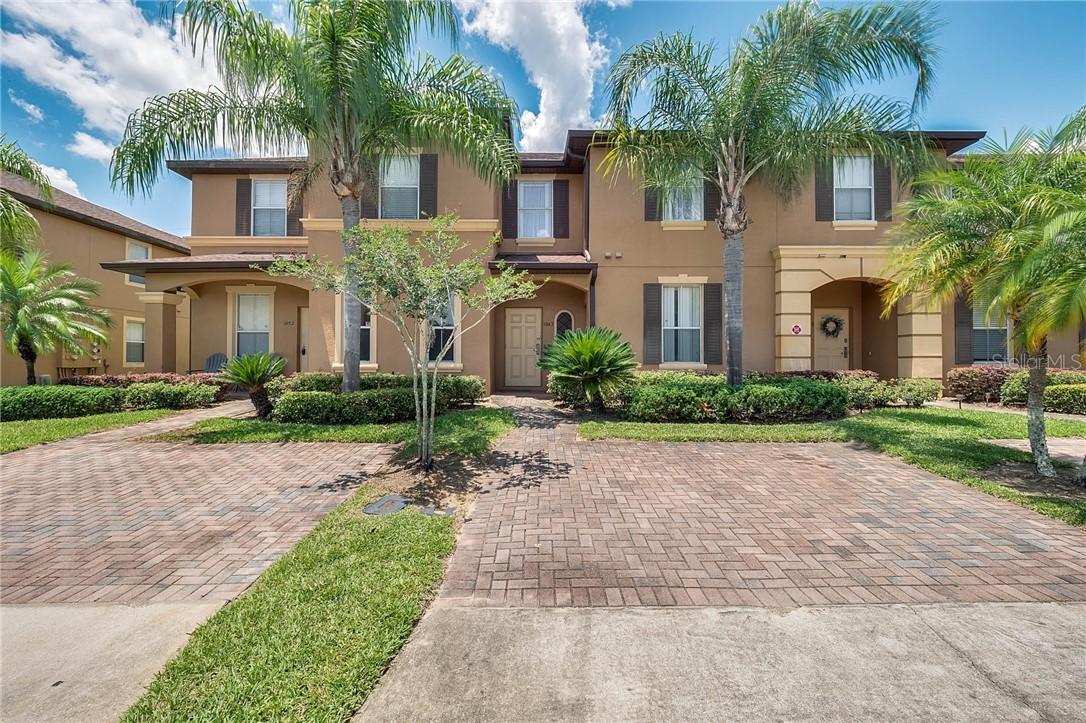 1042 Calabria Ave, Davenport, FL 33897