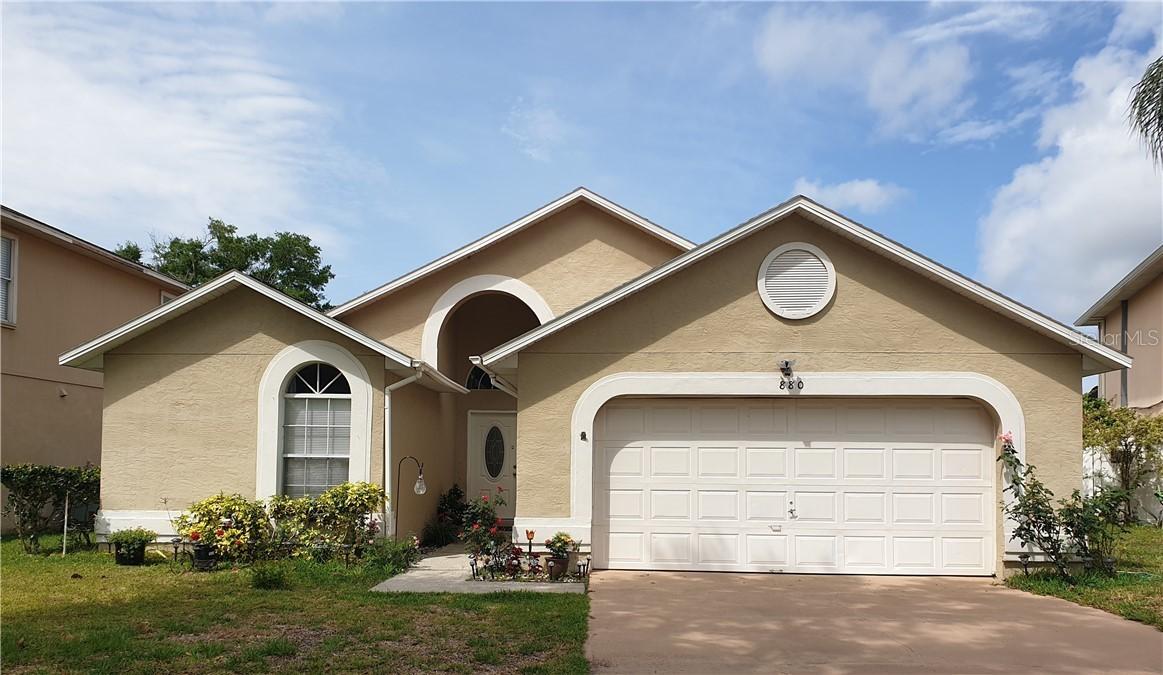 880 Stonechapel Ct, Apopka, FL 32712