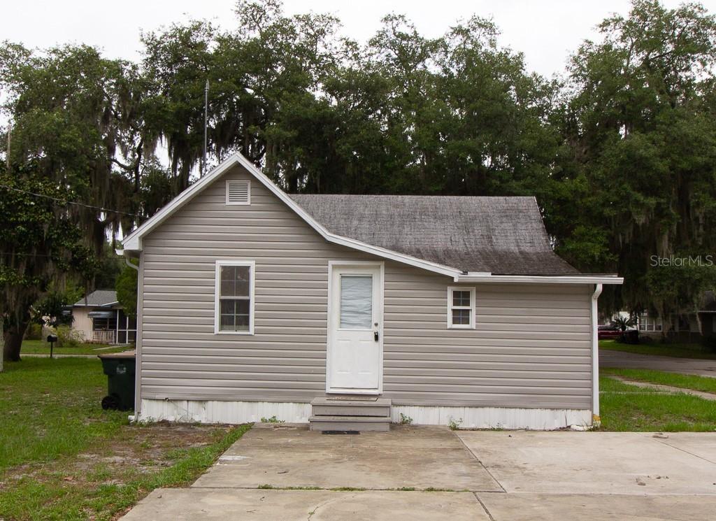 1022 Oregon Ave., St. Cloud, FL 34769