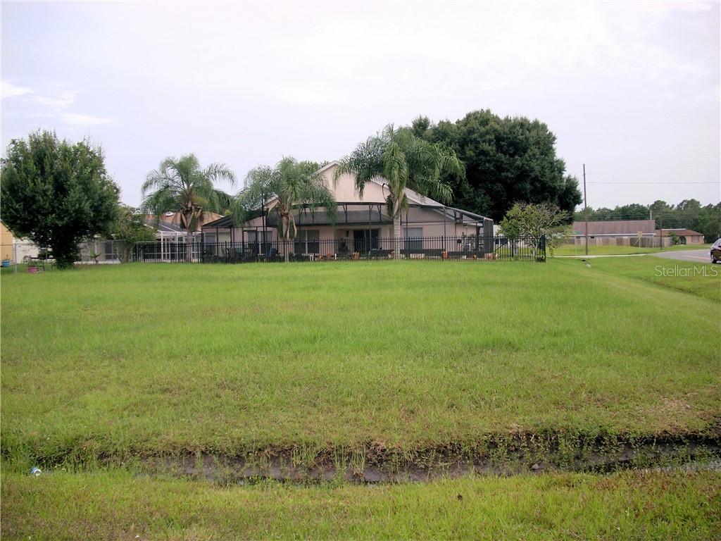 302 Jacksonville Ct., Poinciana, FL 34759