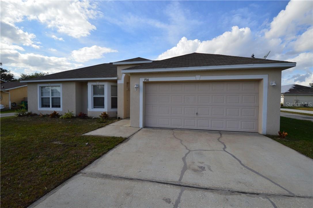 706 Swan Way, Kissimmee, FL 34758