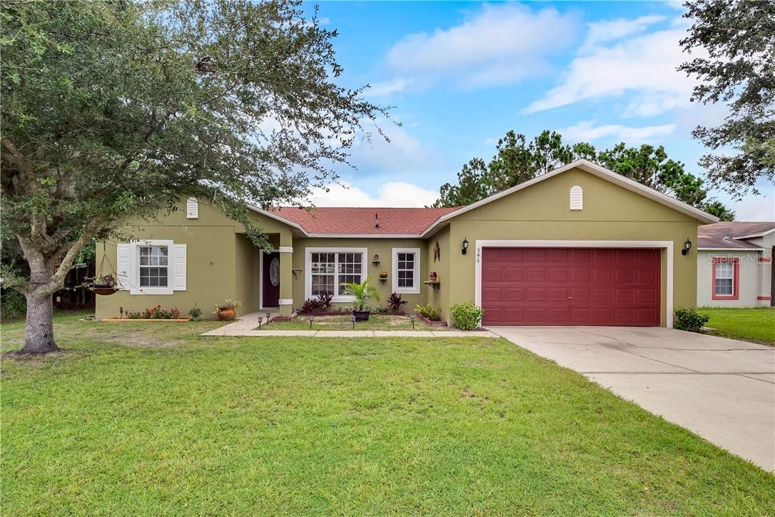 946 Louvre Ct., Kissimmee, FL 34759