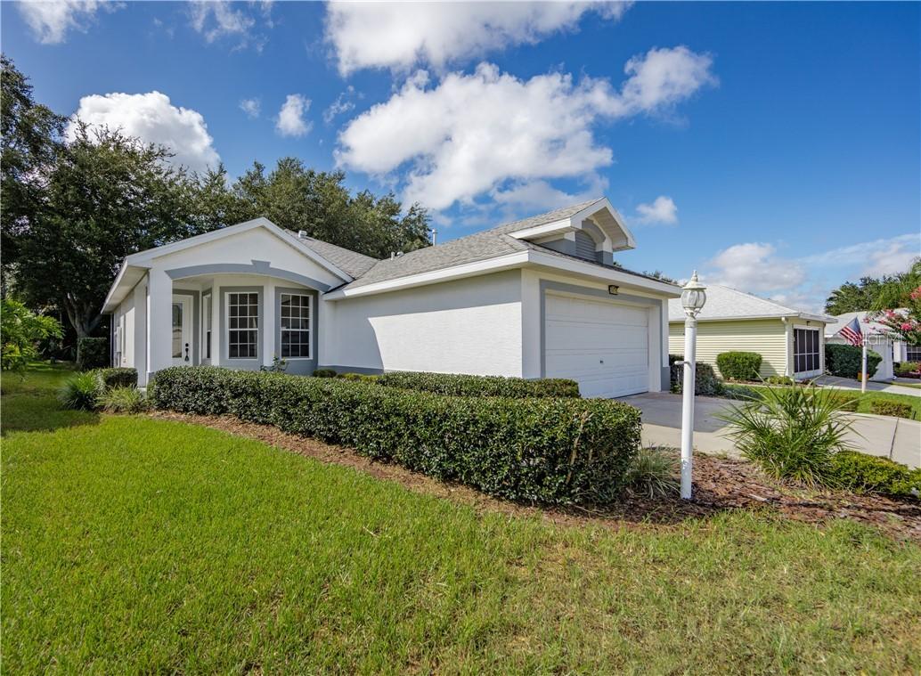 5978 Sailboat Ave., Tavares, FL 32778