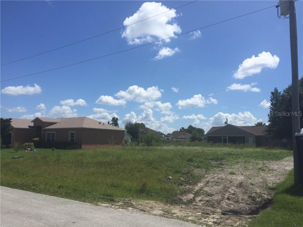 308 Clearwater Ln., Poinciana, FL 34759