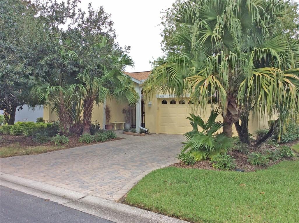 354 Falling Water Dr., Kissimmee, FL 34759
