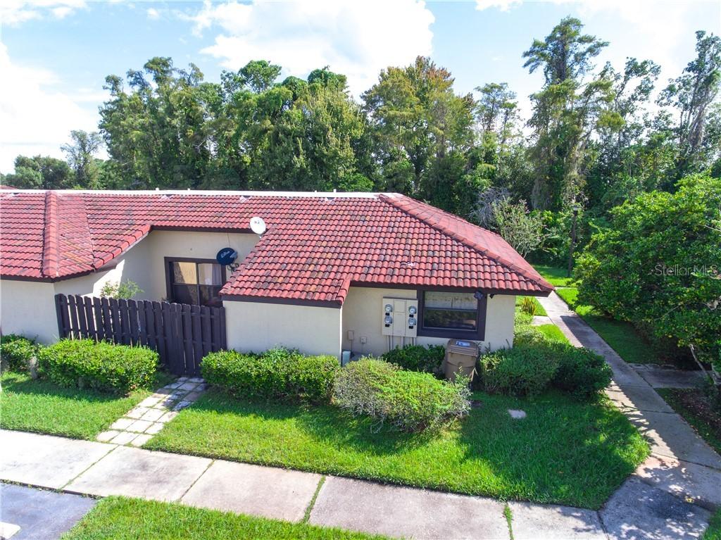 528 Hunter Cir., Kissimmee, FL 34758