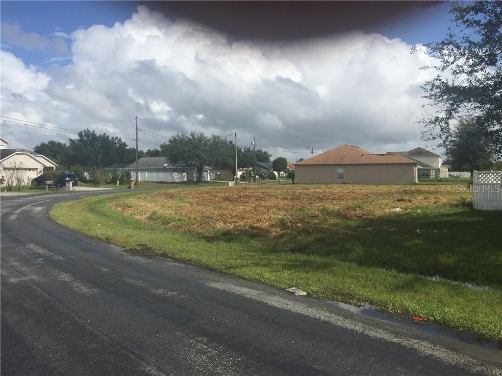 628 Basingstoke Ct., Kissimmee, FL 34758