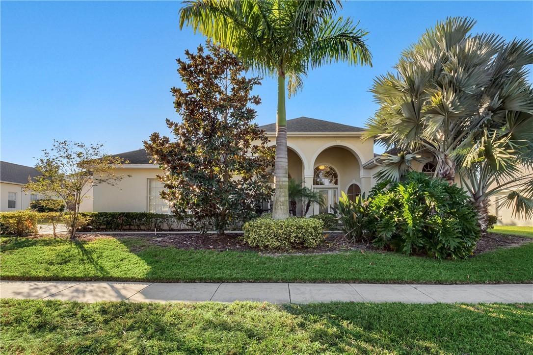 2806 Spinning Silk Ct., Kissimmee, FL 34747