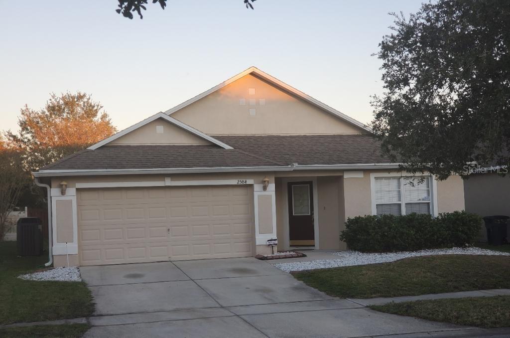 2584 Brookstone Dr., Kissimmee, FL 34744