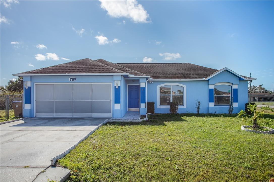 2 York Ct., Kissimmee, FL 34758