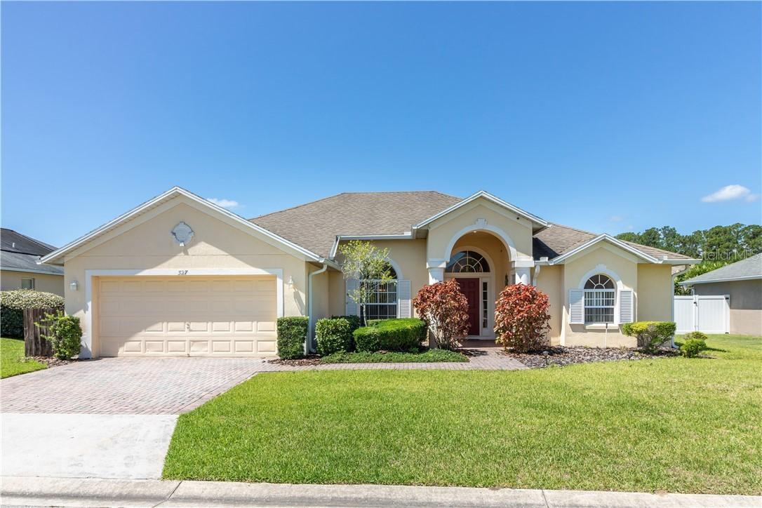 327 Moscato Dr., Davenport, FL 33897