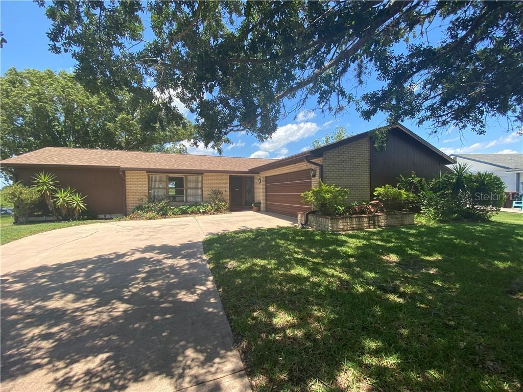 27 Westchester Dr., Kissimmee, FL 34744