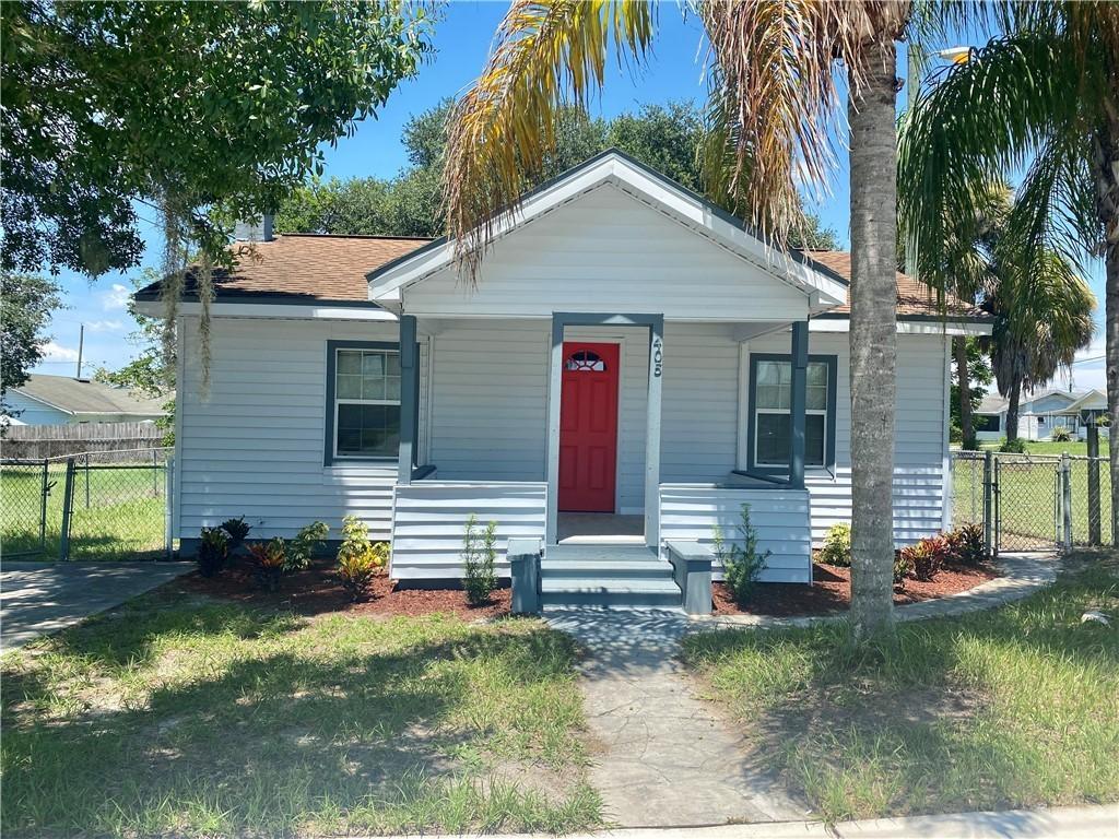 405 7th St., Winter Haven, FL 33880