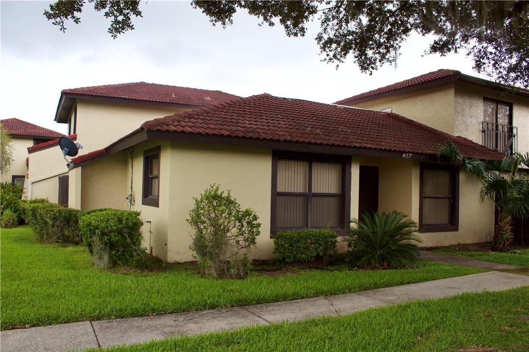 457 Hunter Cir., Kissimmee, FL 34758