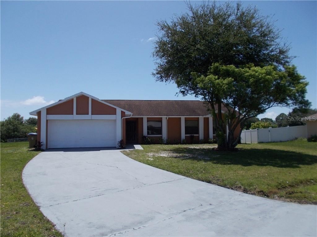 908 Naples Way, Kissimmee, FL 34758