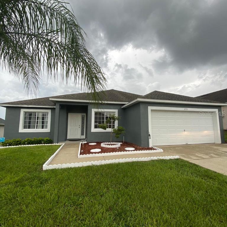 831 Hillcrest Dr., Davenport, FL 33897