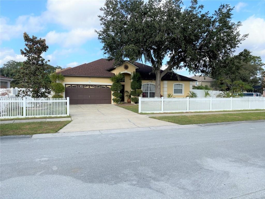 413 Marlberry Leaf Ave., Kissimmee, FL 34758