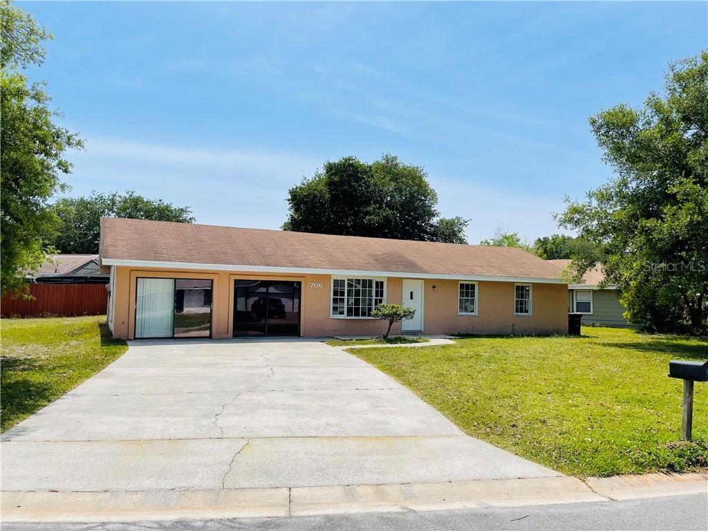 706 Bogie Ct., Poinciana, FL 34759