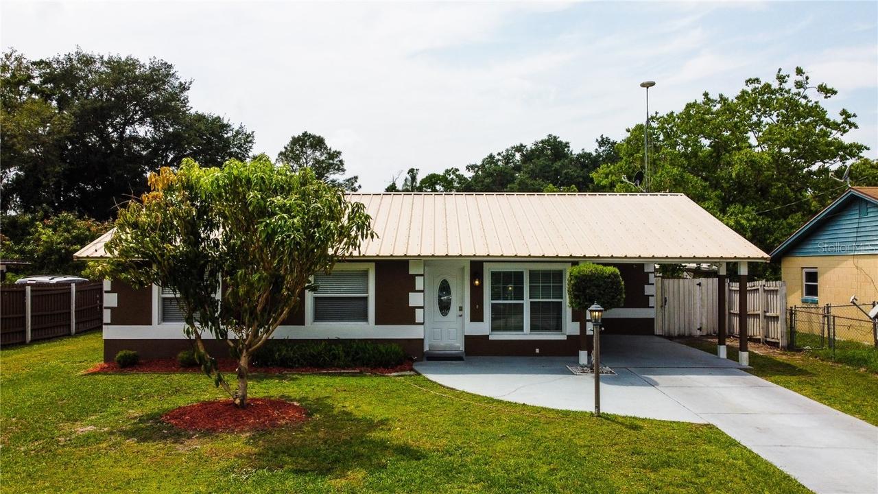 12 S Forrest Ave., Kissimmee, FL 34741