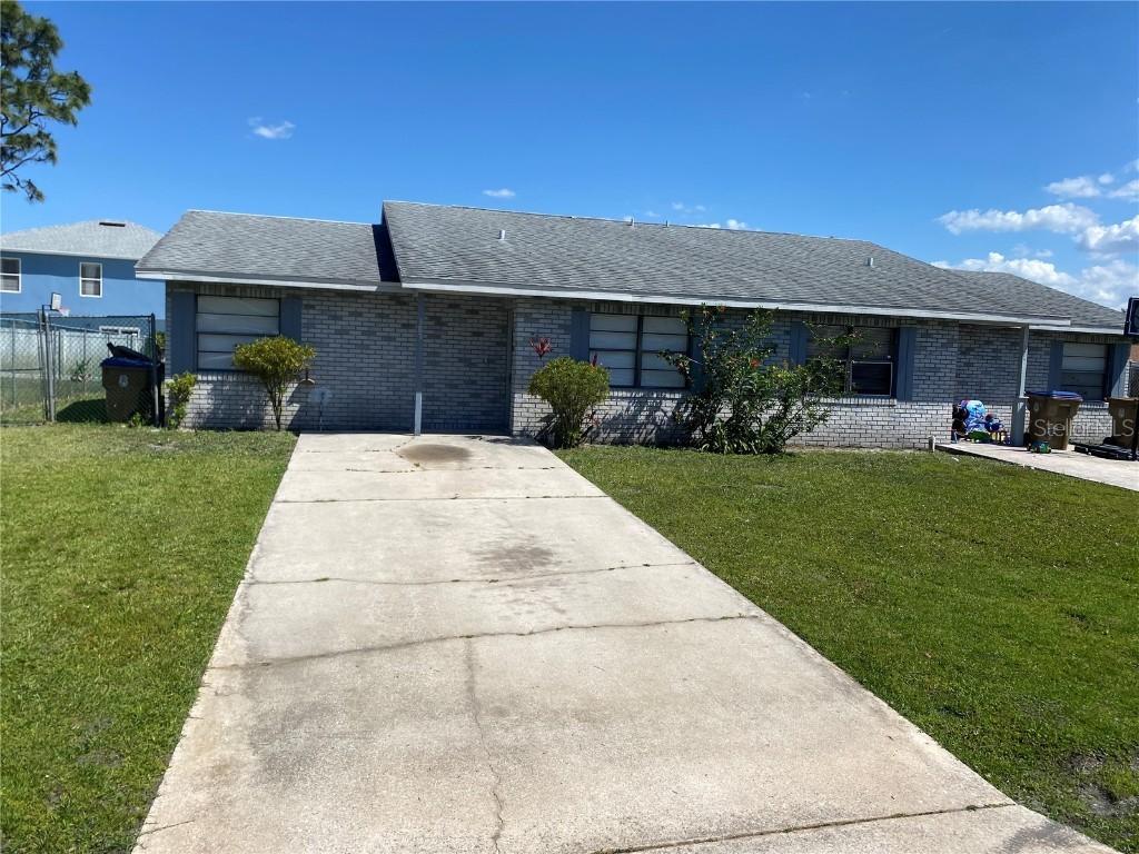 383 Cocoa Ct., Kissimmee, FL 34758