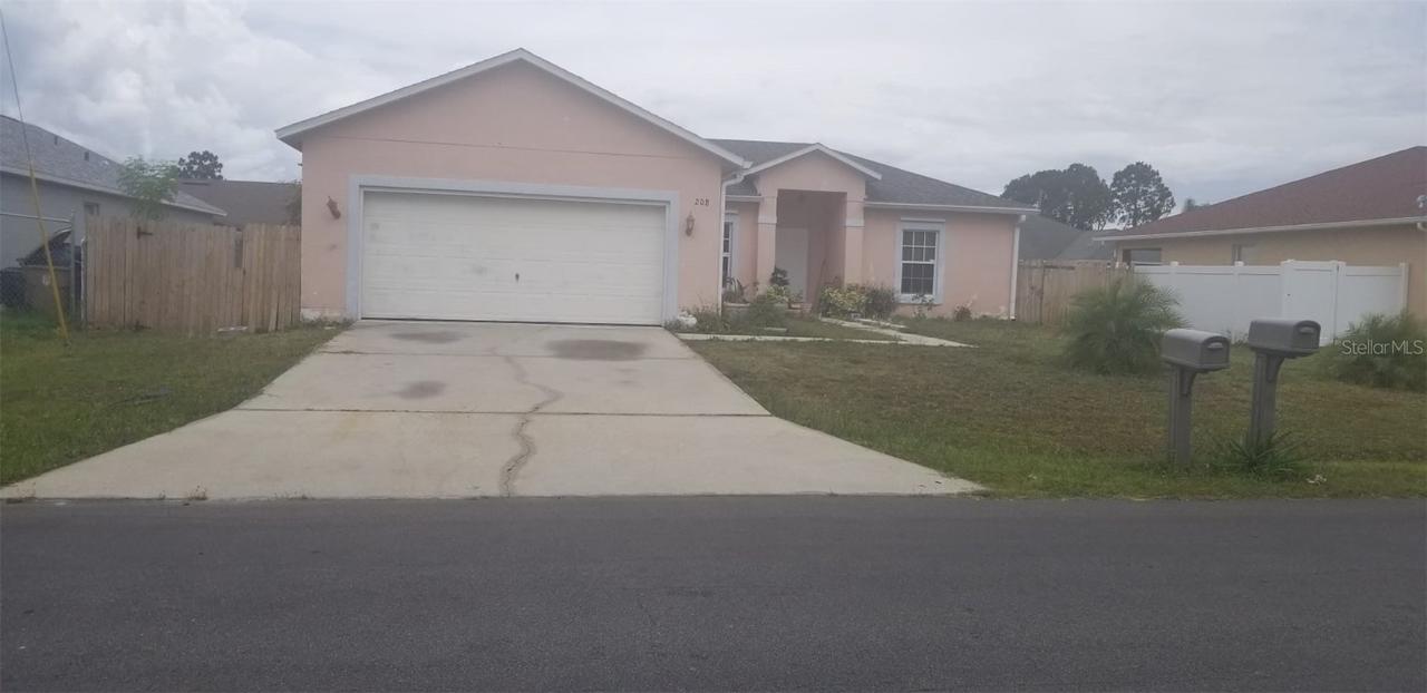 208 Dalton Dr., Kissimmee, FL 34758