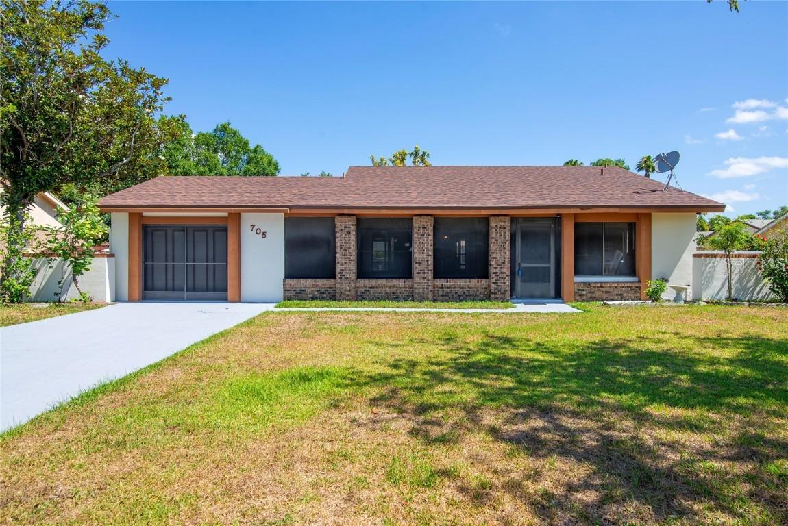 705 Putt Ln., Kissimmee, FL 34759