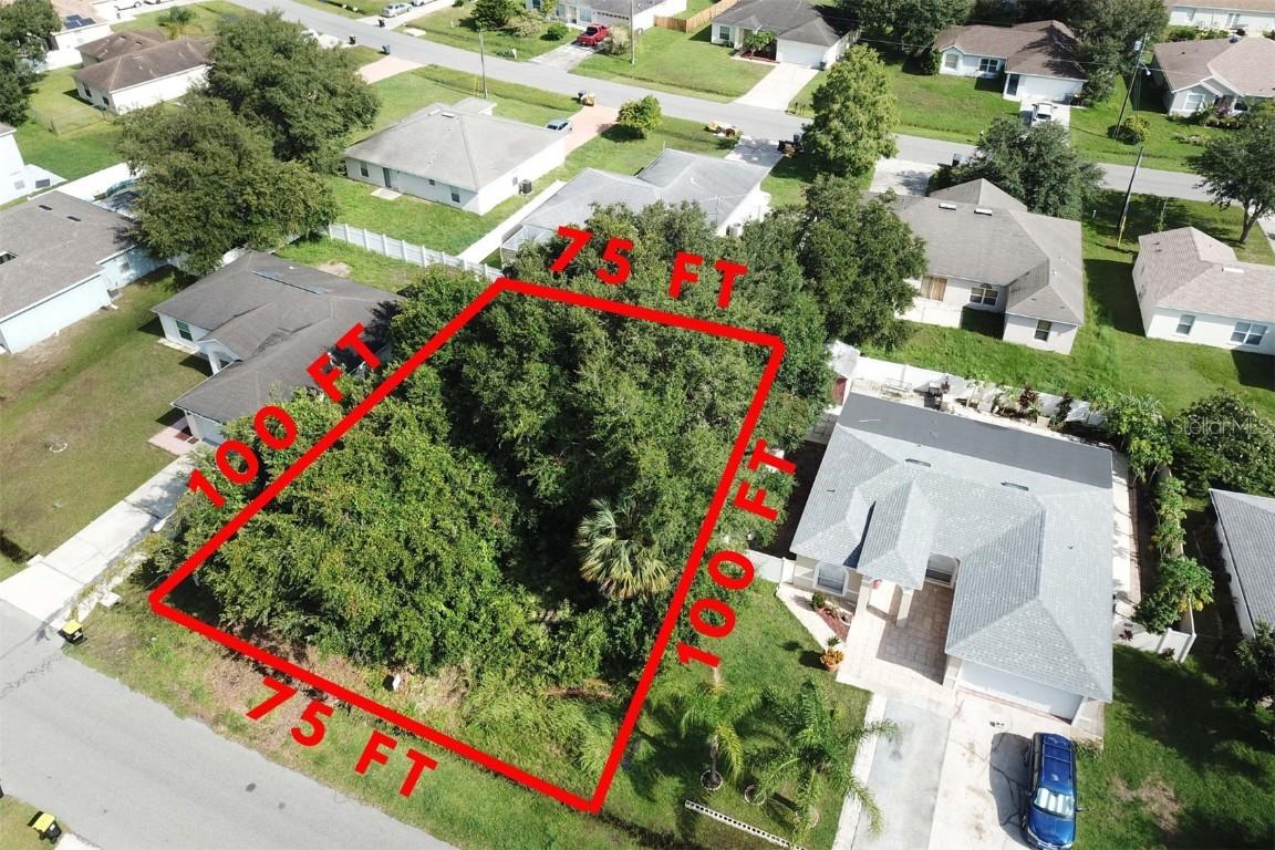 558 Eagle Ct., Poinciana, FL 34759