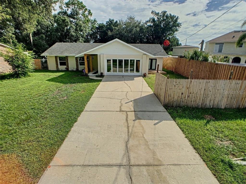132 Alachua Dr., Winter Haven, FL 33884