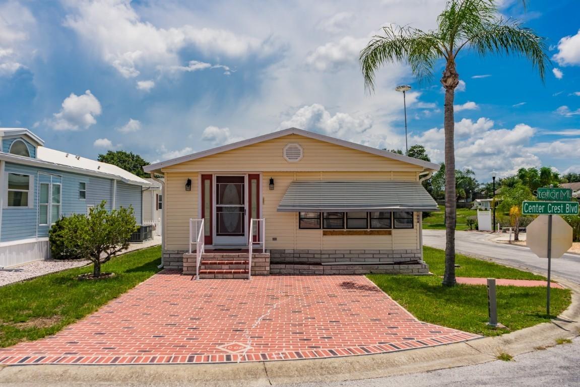 1008 Center Crest Blvd., Davenport, FL 33837