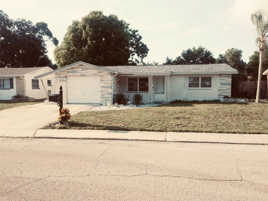3335 Atlantis Dr., Holiday, FL 34691