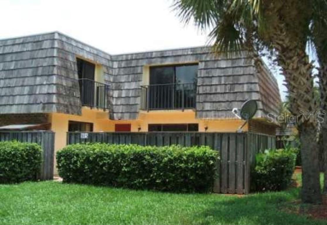 915 Royal Oak Blvd., Leesburg, FL 34748