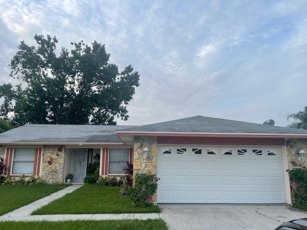 311 Jacksonville Ct., Poinciana, FL 34759
