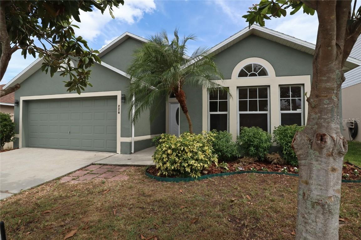 220 Milford St., Davenport, FL 33897