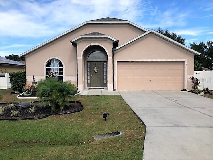 13 York Ct., Kissimmee, FL 34758