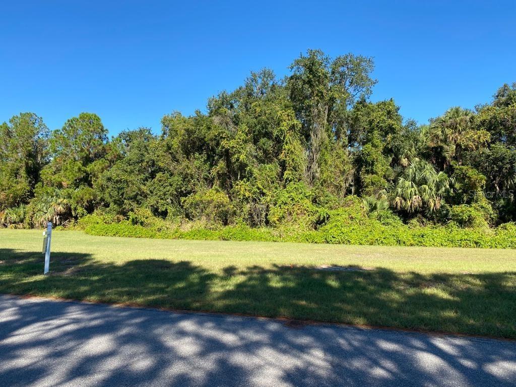 Blue Heron Circle, Tavares, FL 32778