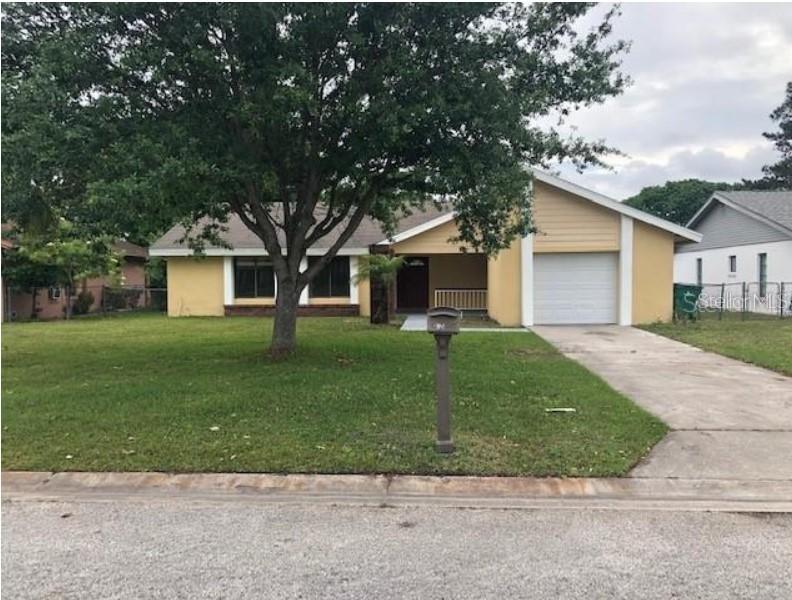 815 E Flag Ln., Kissimmee, FL 34759