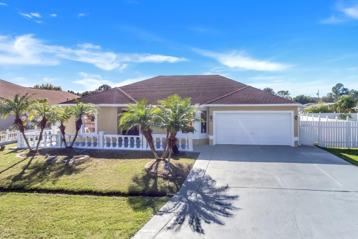 386 Greenwich Ct., Kissimmee, FL 34758