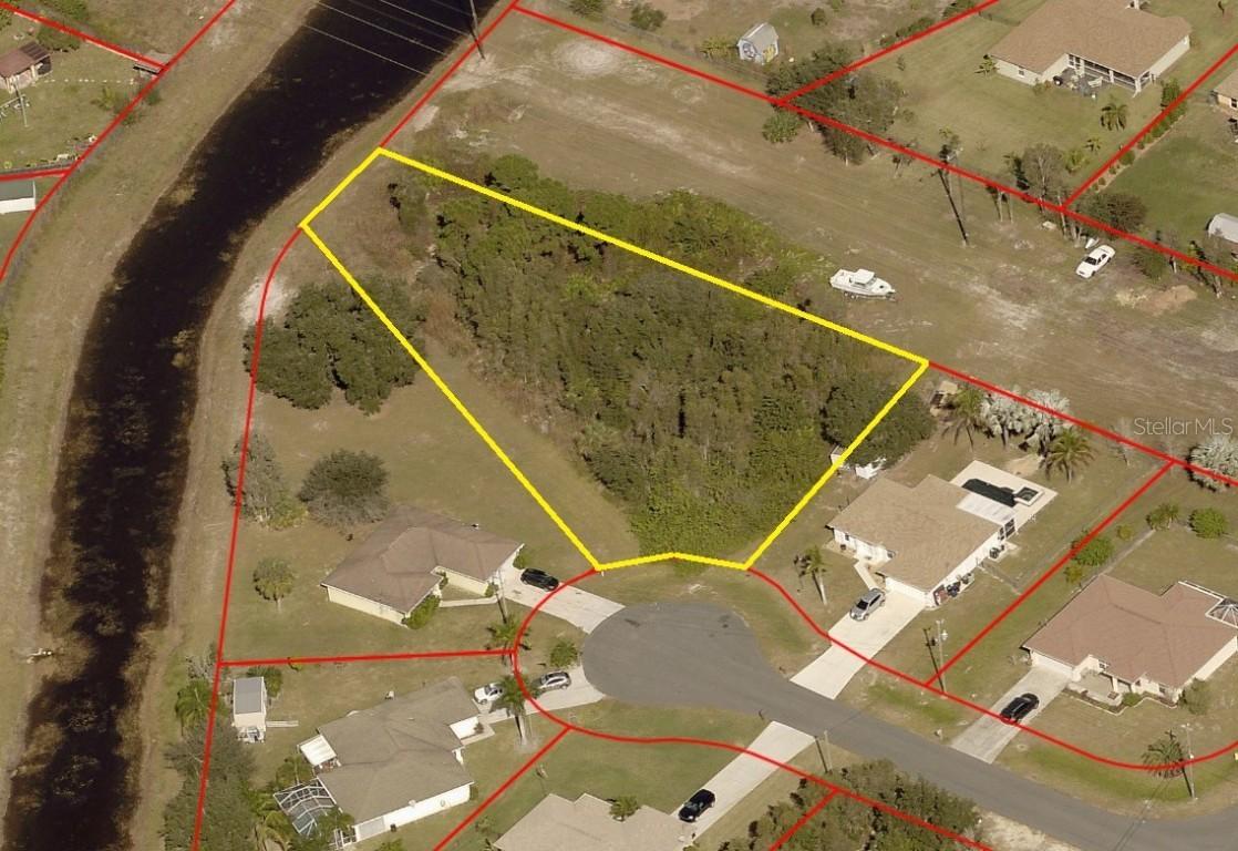 203 Reaville Ct., Fort Myers, FL 33913
