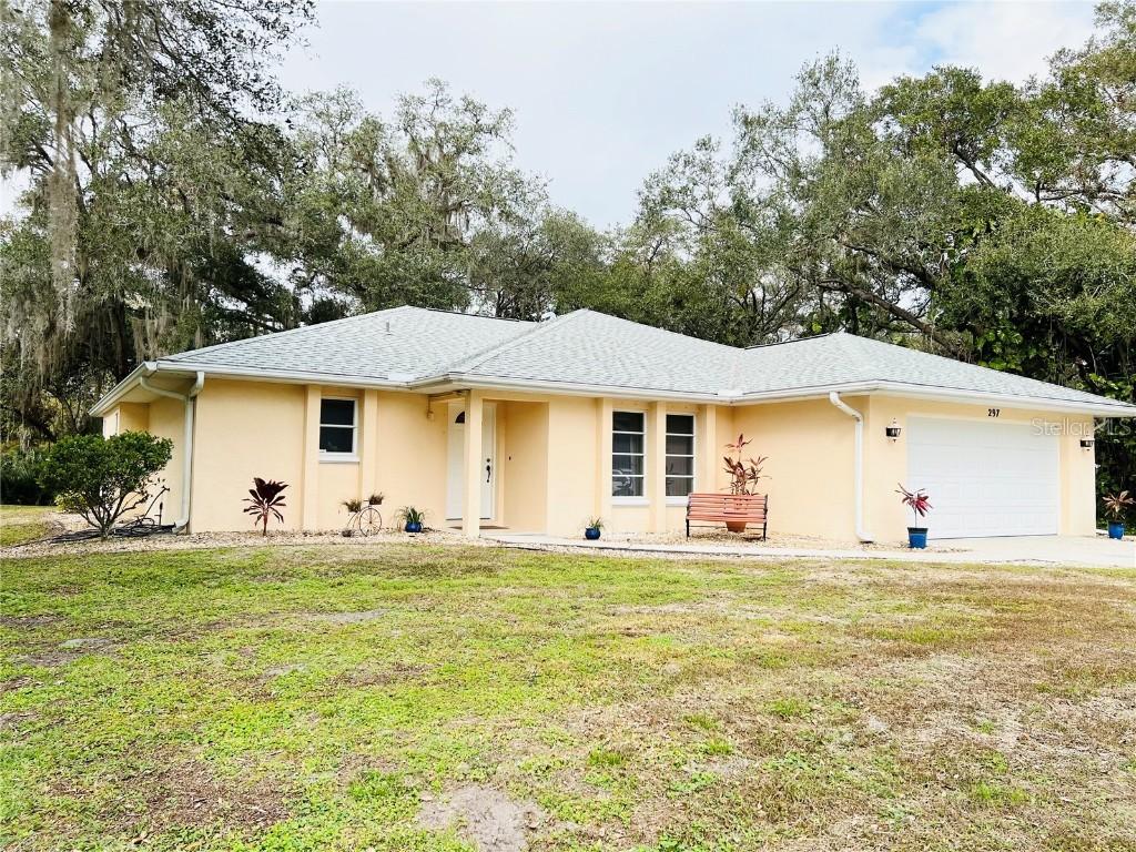297 Flamingo Blvd., Port Charlotte, FL 33954